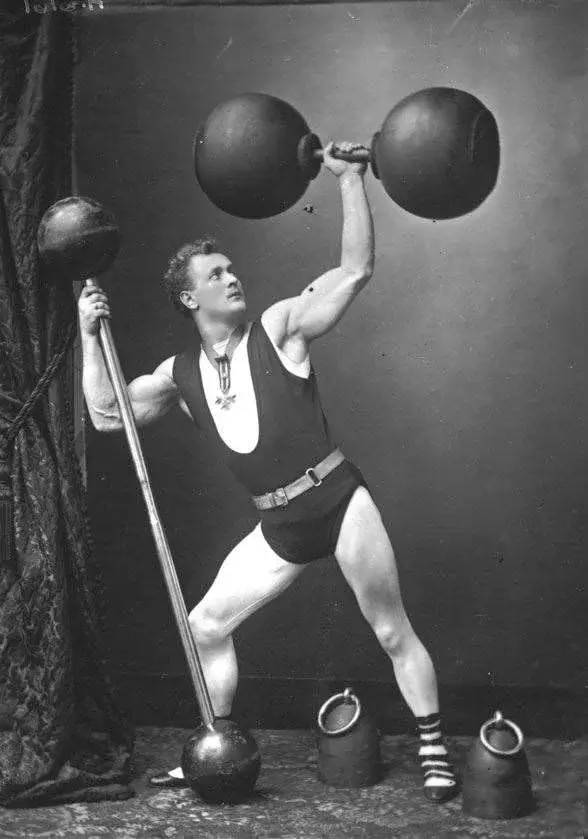 Eugen Sandow display of strength